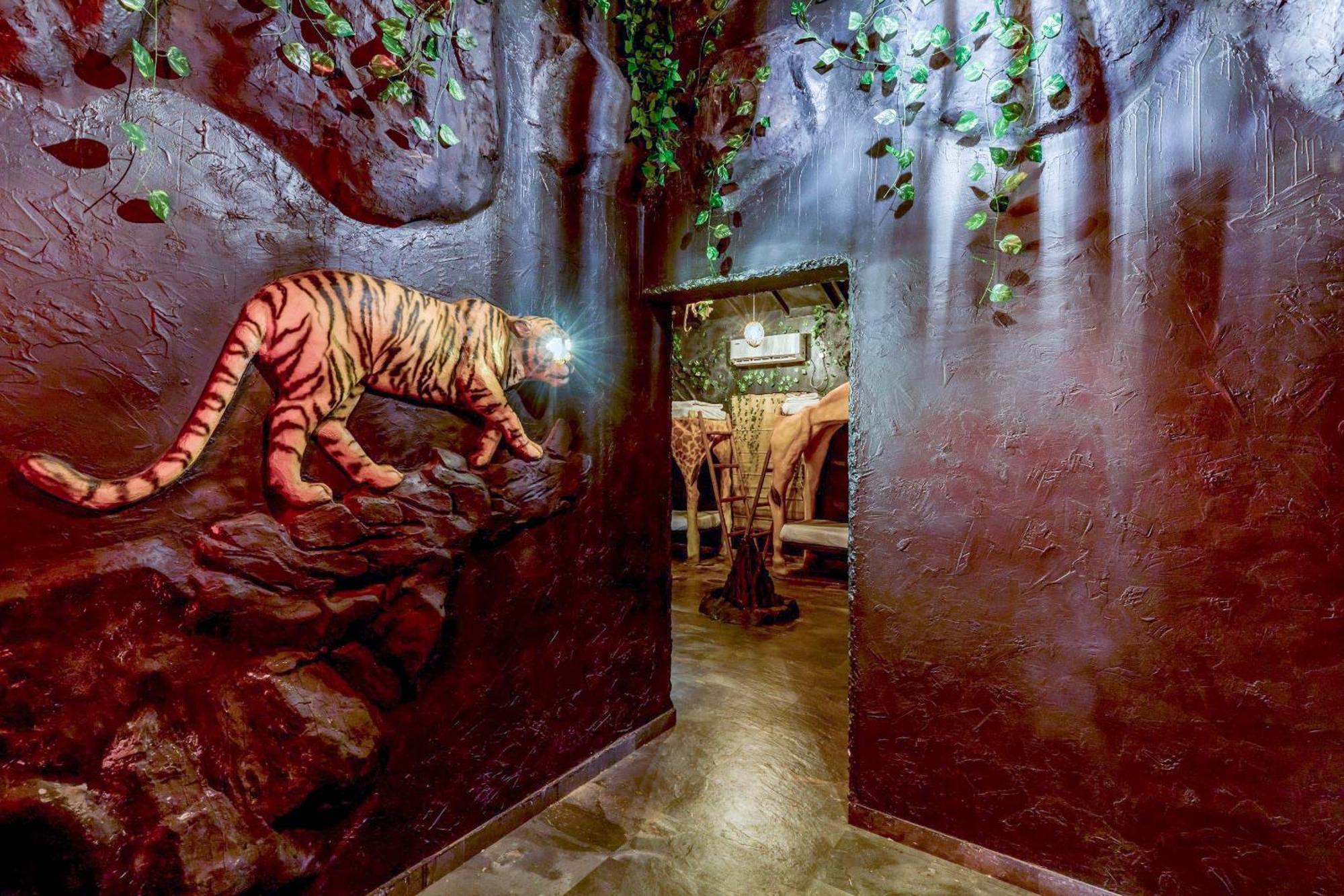 Dio Regaalo Theme Resort, Ratnāgiri Exteriör bild