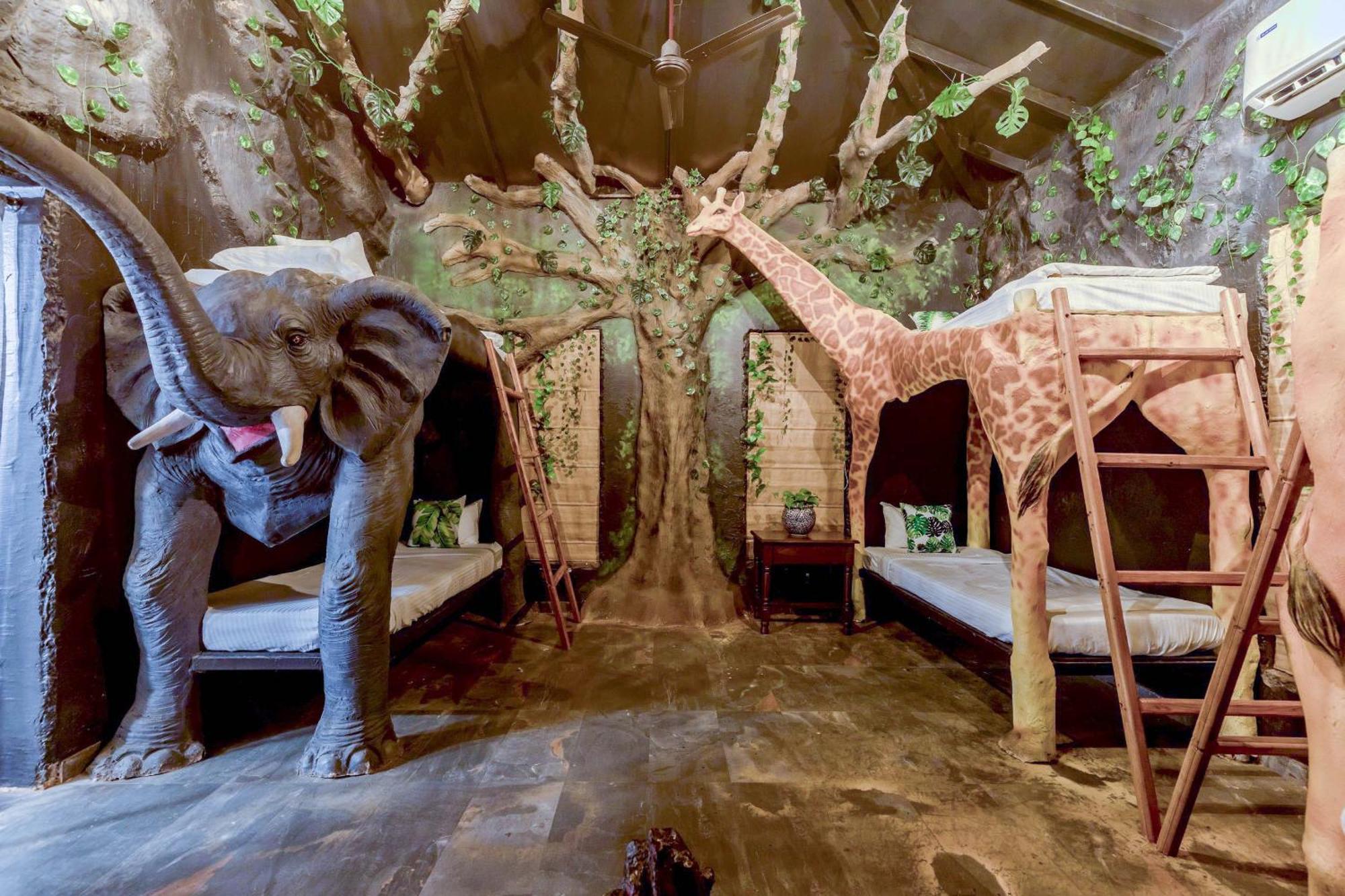 Dio Regaalo Theme Resort, Ratnāgiri Exteriör bild