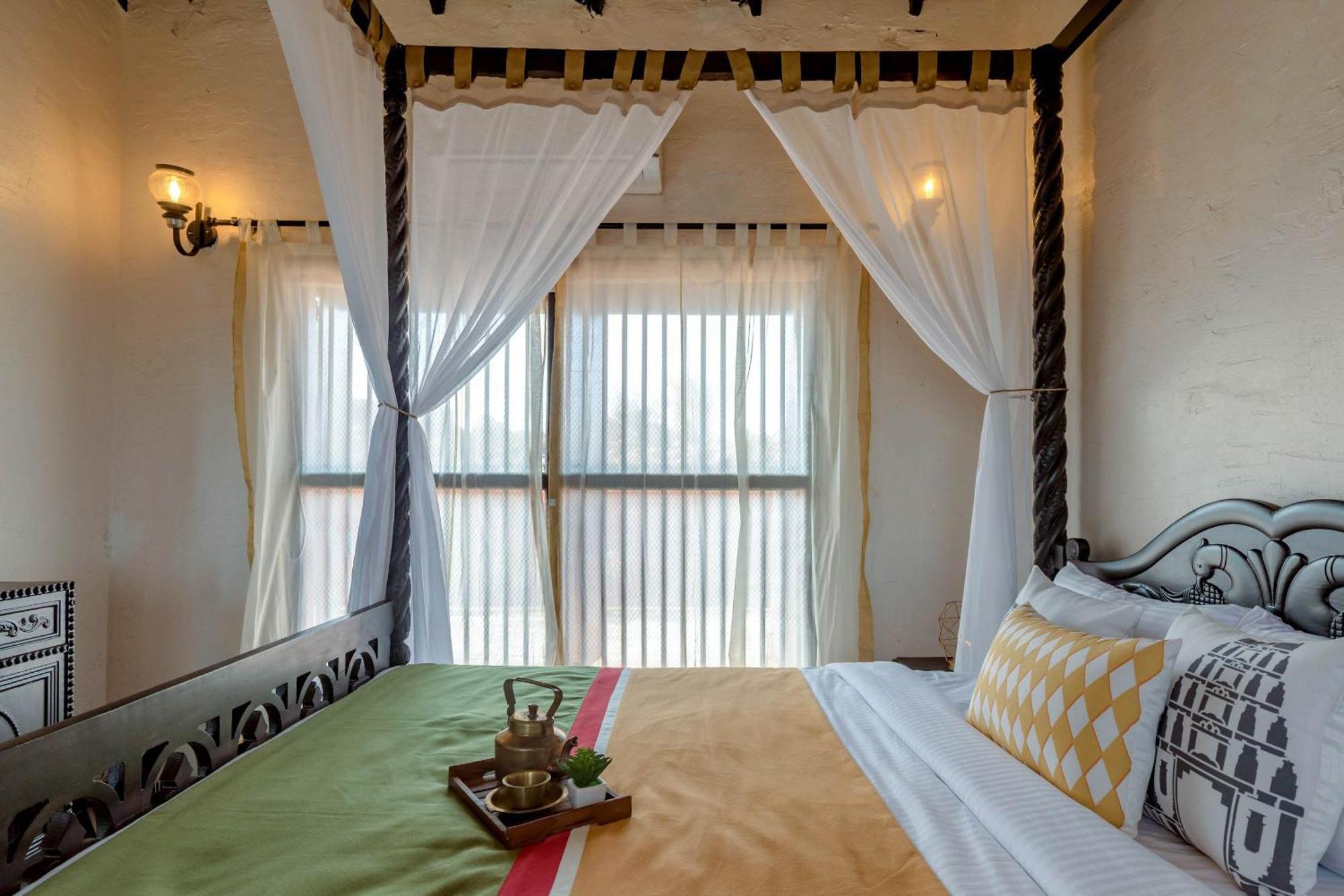Dio Regaalo Theme Resort, Ratnāgiri Exteriör bild